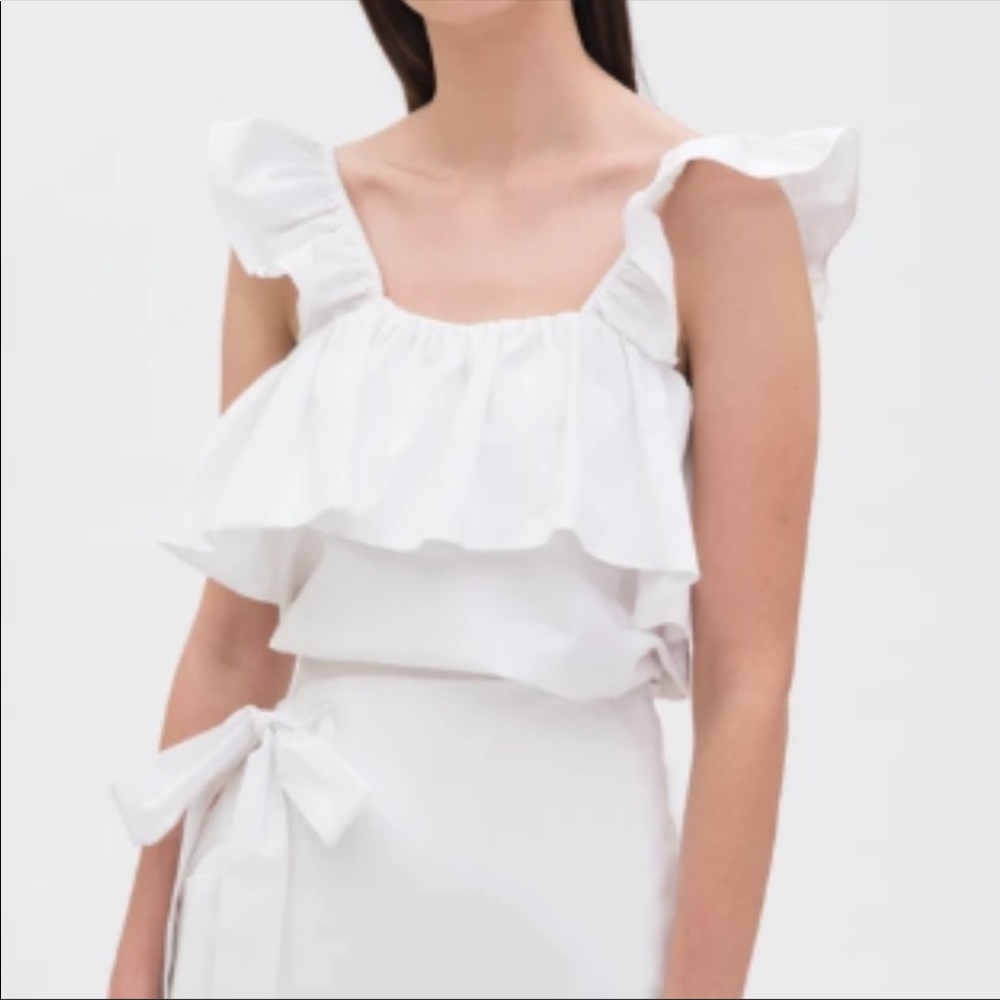 hher - Ruffled Sleeveless  Top